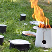 FELDKÜCHE, kochen mit Feuer beim Picknick